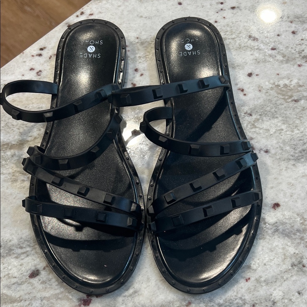 Shade & Shore Strappy Black Sandals